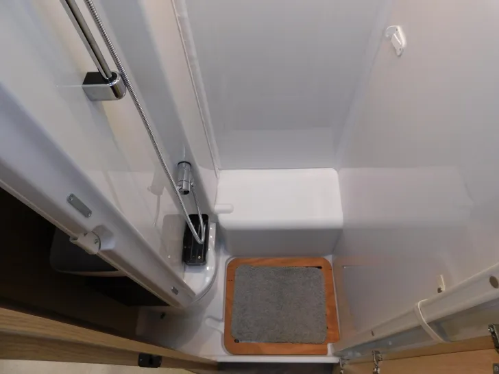 Fahrzeugbild Sunlight Adventure T 66S Markise, Hubbett, Radträger #19