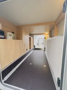 Fahrzeugbild Knaus Sky TI 650 MEG IC-Line 8 - Gang Automatik Getriebe #28