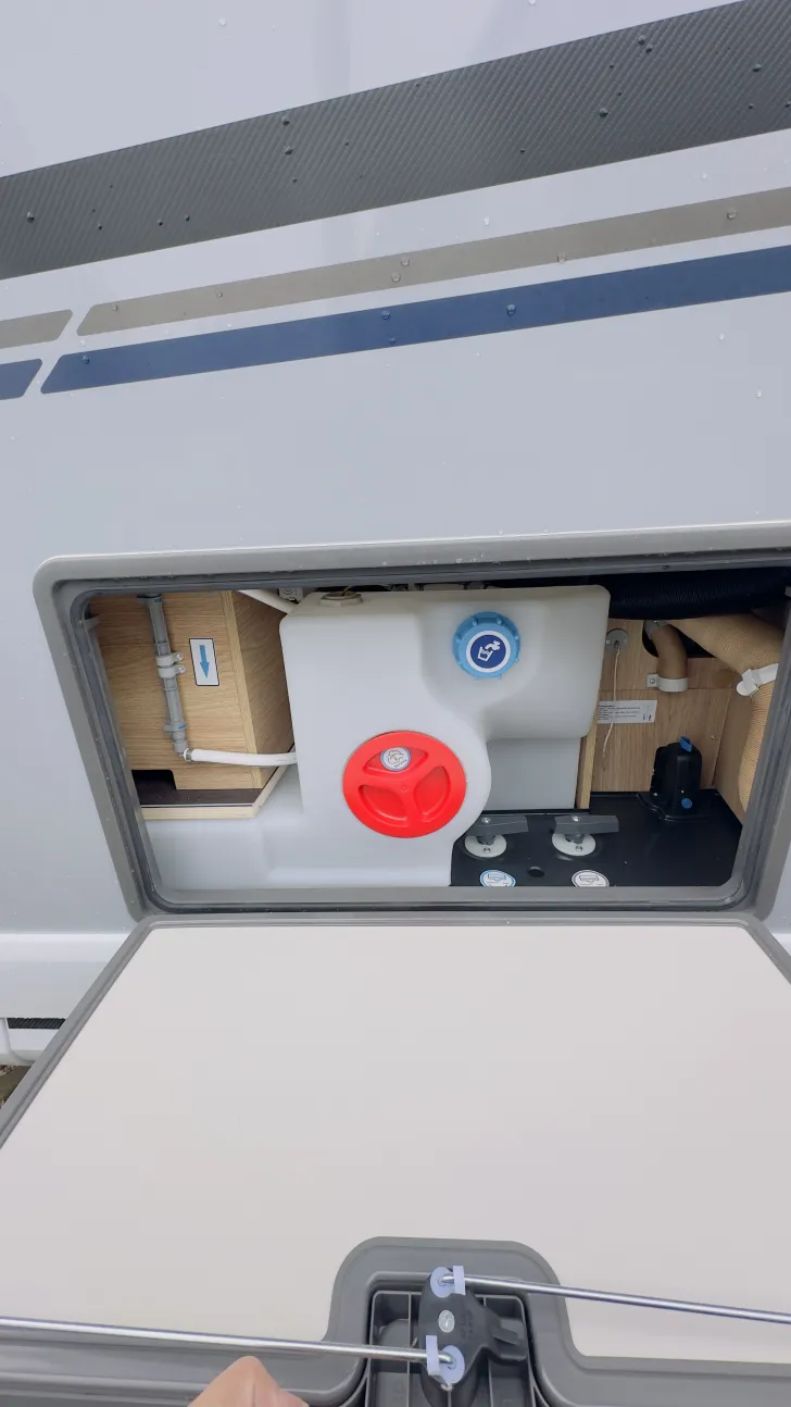 Fahrzeugbild Knaus Sky TI 650 MEG IC-Line 8 - Gang Automatik Getriebe #26