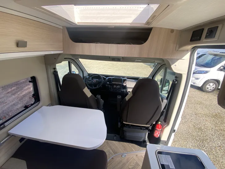 Fahrzeugbild Chausson Vans V697 First Line AHK #14