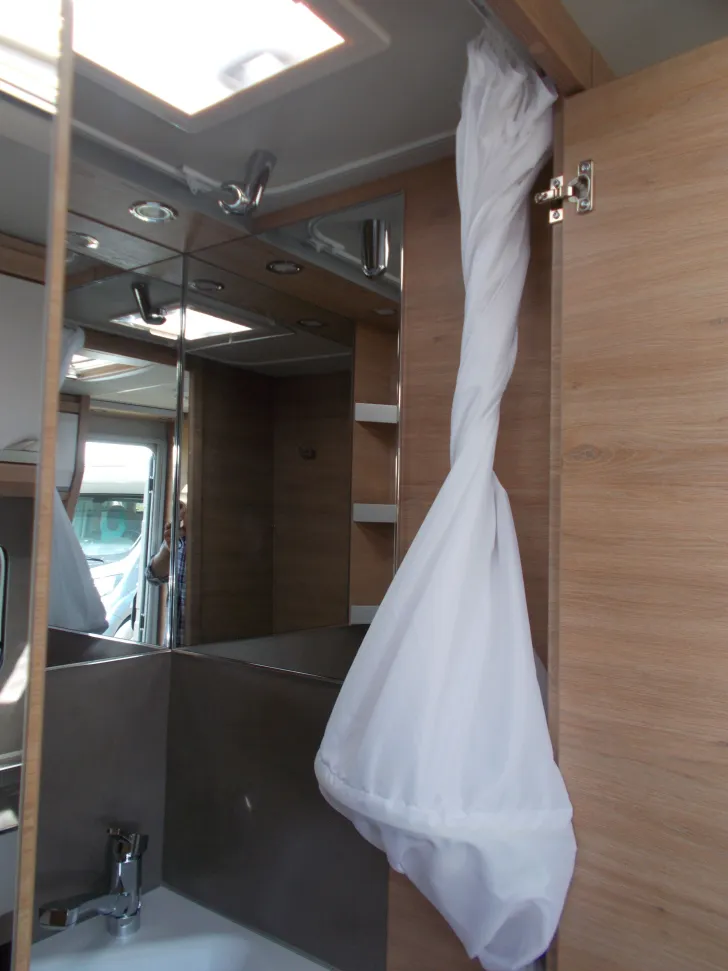 Fahrzeugbild Knaus Südwind 460 EU 60 Years #14