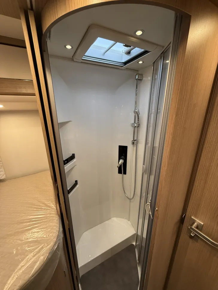 Fahrzeugbild Malibu I Edition+ 490 RB LE comfort Mercedes #13