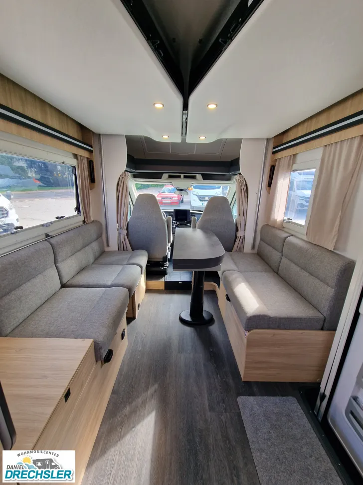 Fahrzeugbild Challenger 270 Break Edition #8