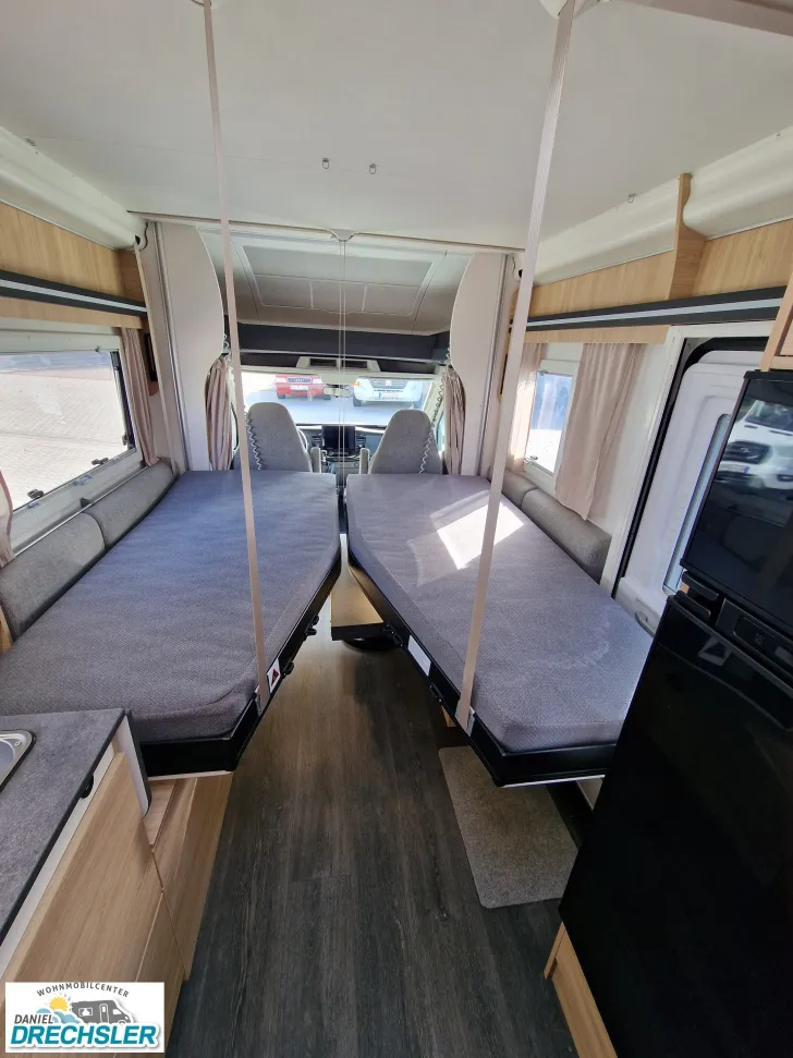 Fahrzeugbild Challenger 270 Break Edition #10