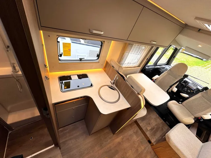 Fahrzeugbild Carado I 447 pro+|SAT-TV|NAVI|RFK|FAHRRADTRÄGER|MARKISE #13