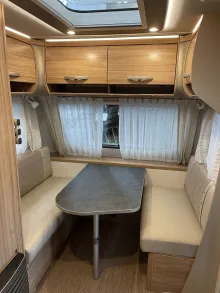 Fahrzeugbild Hymer Eriba Nova Light 425 #8