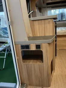 Fahrzeugbild Hymer Eriba Nova Light 425 #9