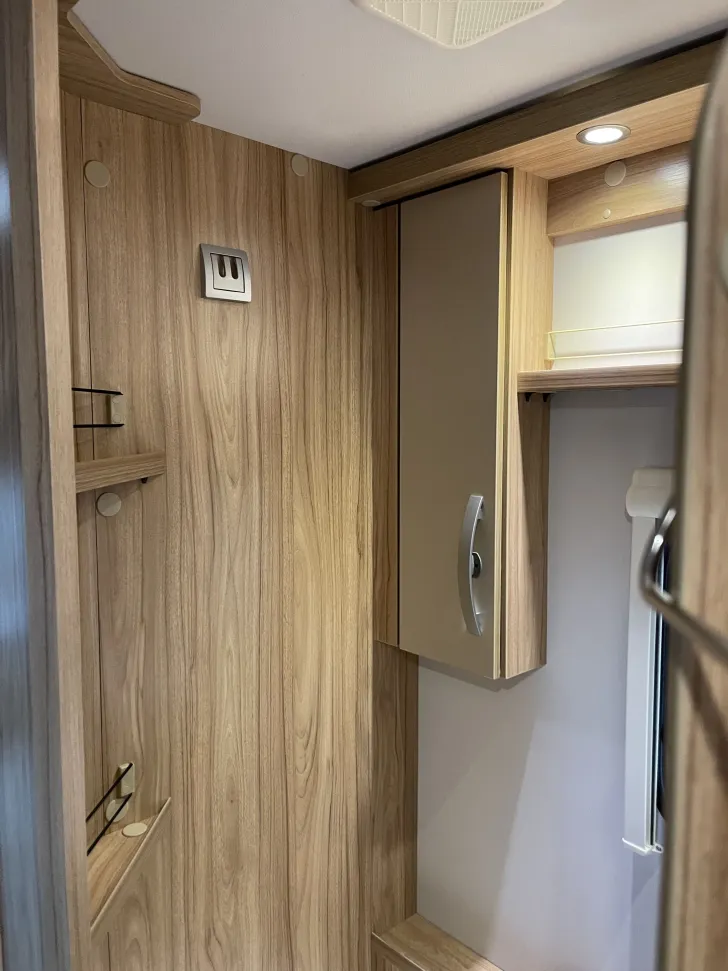 Fahrzeugbild Hymer Eriba Nova Light 425 #16