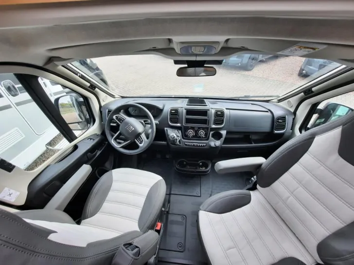 Fahrzeugbild Sunlight V 66 Adventure Edition Verfüg./Sparen Sie 11.465,- € #18
