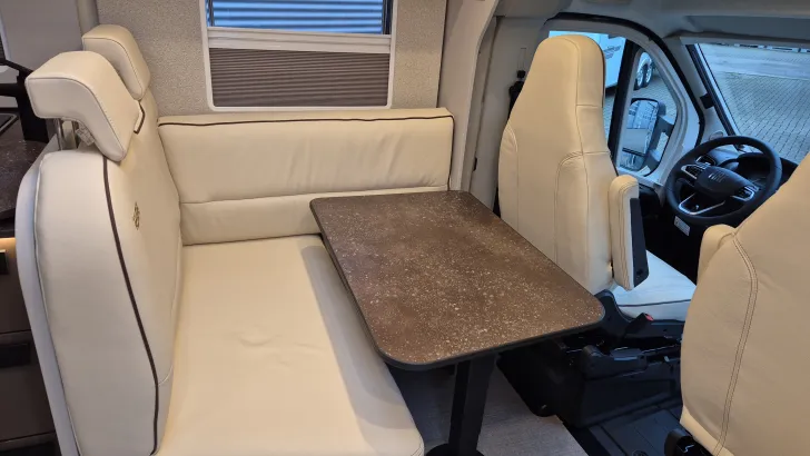 Sitzgruppe Bürstner B66 TD 690 G - Sonderedition ohne HB