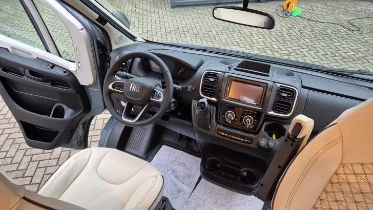 Fahrerhaus Bürstner B66 TD 690 G - Sonderedition ohne HB