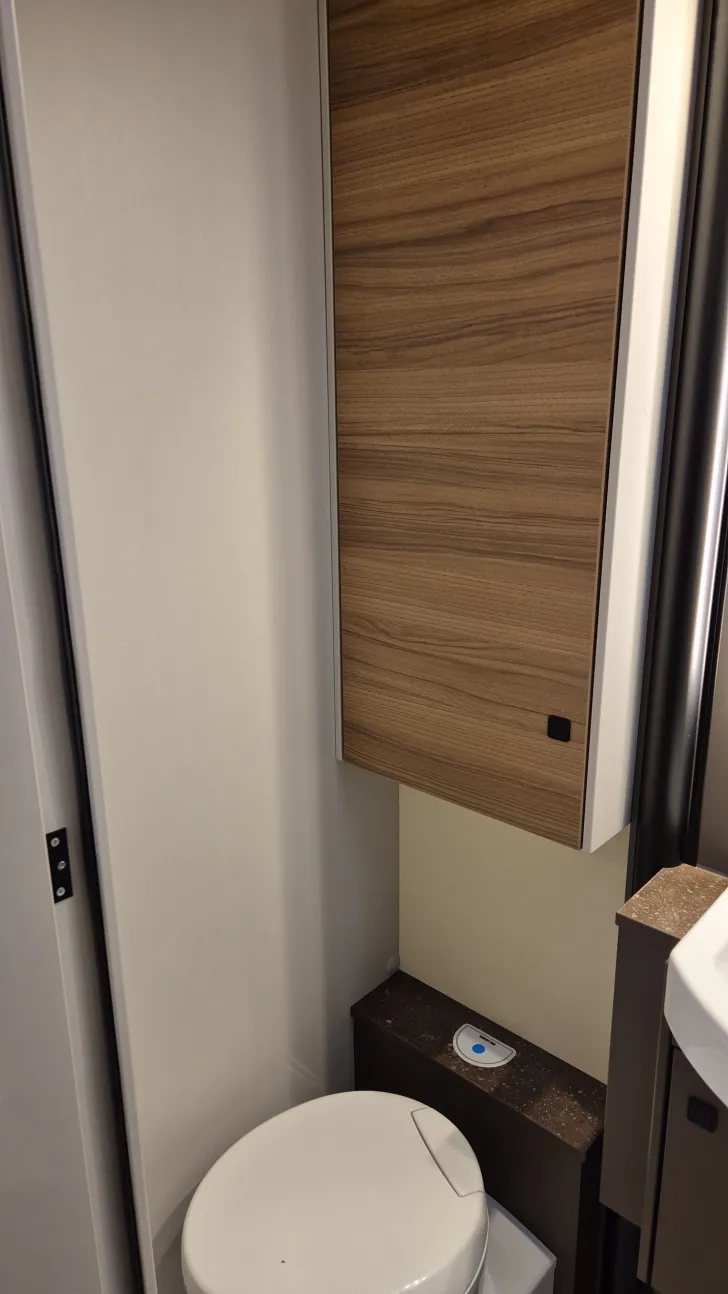 Fahrzeugbild Bürstner B66 TD 690 G - Sonderedition ohne HB #13