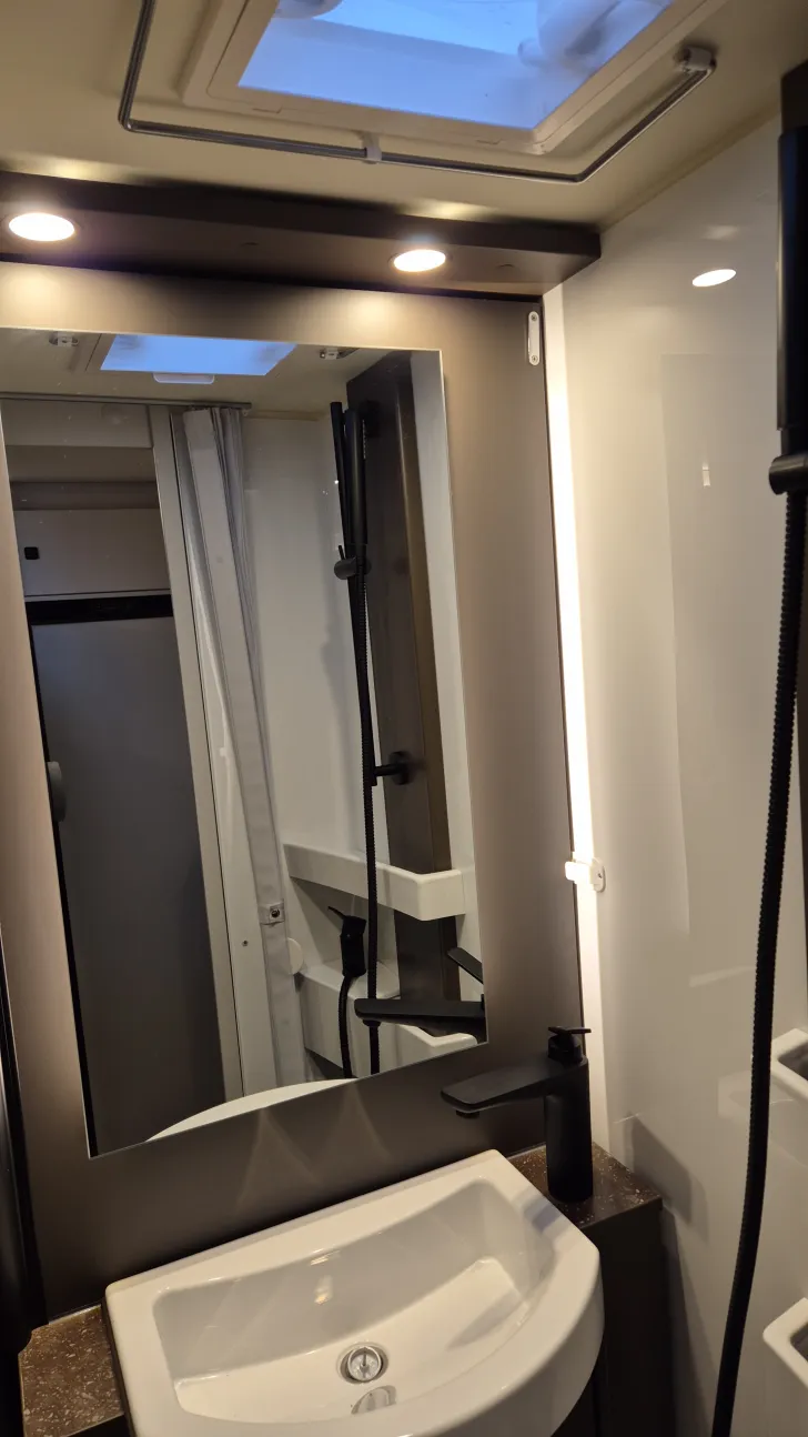 Fahrzeugbild Bürstner B66 TD 690 G - Sonderedition ohne HB #14