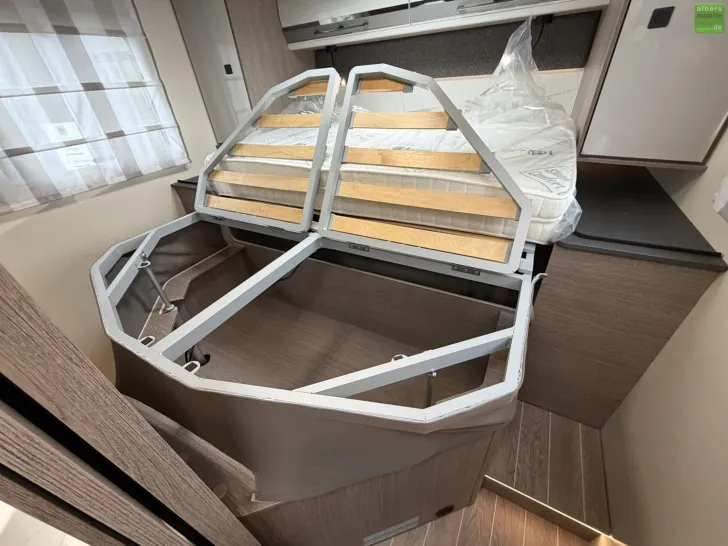 Fahrzeugbild Roller Team Zefiro 266 TL 400W Solar 2xLithium 4100 kg 2026 #26