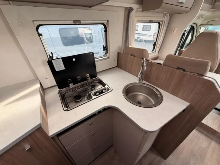 Fahrzeugbild Carado T 338 #8