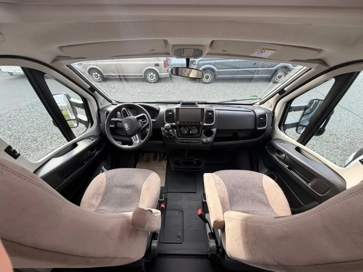 Fahrzeugbild Carado T 338 #10