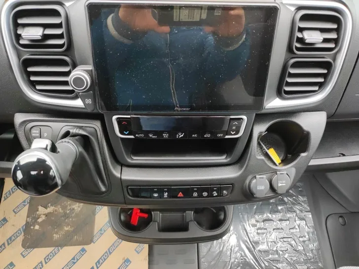 Fahrzeugbild Knaus L!VE WAVE PLATINUM SELECTION 650 MF Live Wave #9