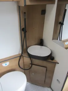 Fahrzeugbild Reimo Sport Van LR #8