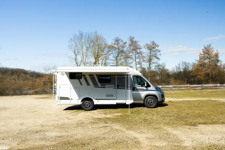 Fahrzeugbild Carado V 337 #4