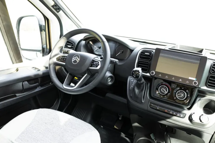 Fahrzeugbild Carado V 337 #10