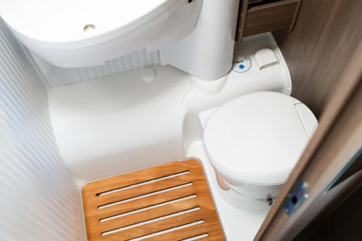 Fahrzeugbild Carado V 337 #12