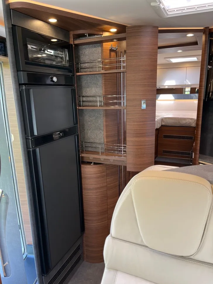 Fahrzeugbild Carthago chic c-line I 4.9 LE Summer Sale #14