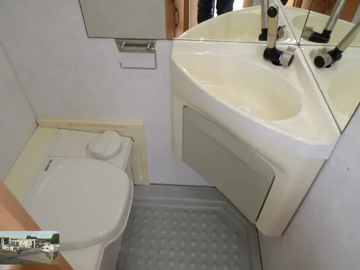 Fahrzeugbild Sterckeman Starlett 420 CP Nr. 15 - Doppelbett #24