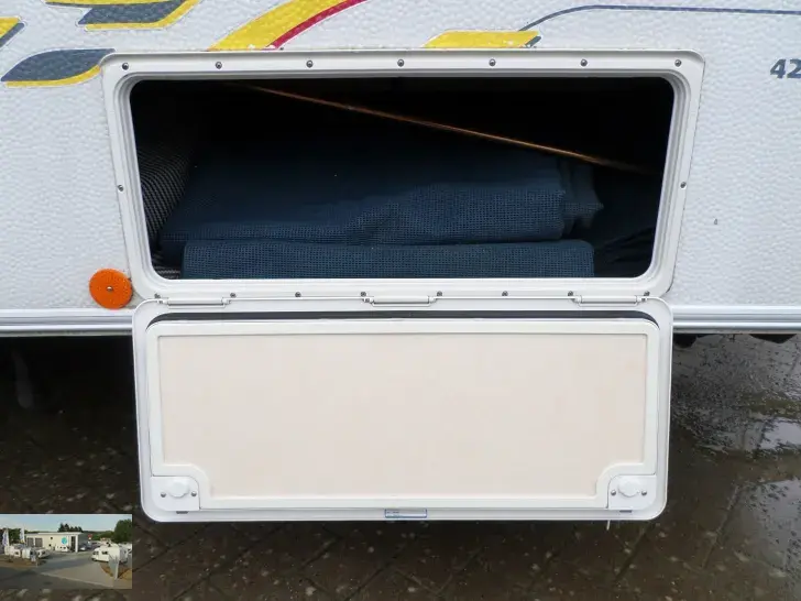 Fahrzeugbild Sterckeman Starlett 420 CP Nr. 15 - Doppelbett #35