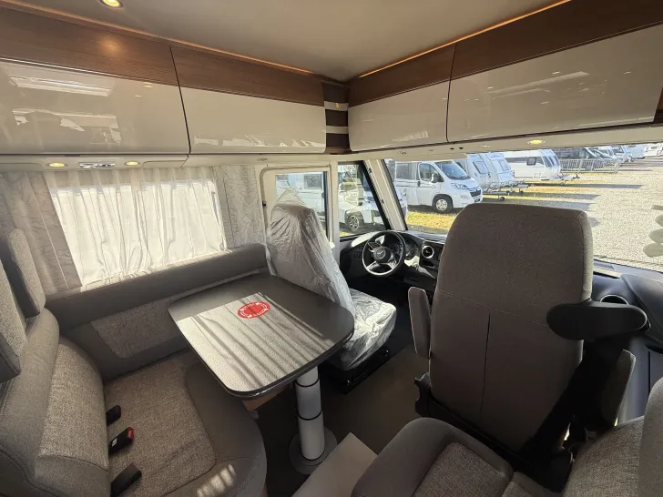 Fahrzeugbild Carthago C2-tourer I 147 RB-LE "L" comfort 4.2t #8