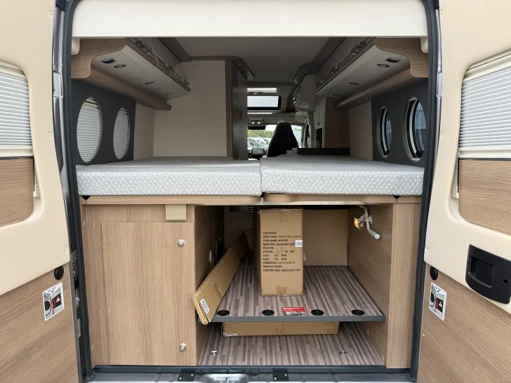Fahrzeugbild Malibu Van First Class - Two Rooms 640 LE RB charming GT skyview #6