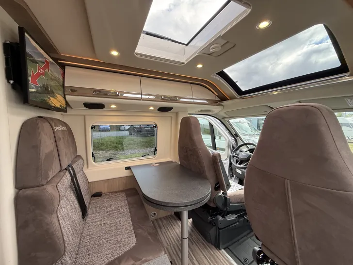Fahrzeugbild Malibu Van First Class - Two Rooms 640 LE RB charming GT skyview #7