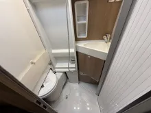Fahrzeugbild Malibu Van First Class - Two Rooms 640 LE RB charming GT skyview #12