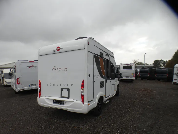 Fahrzeugbild Bürstner Lyseo 590 Stützenanlage #3