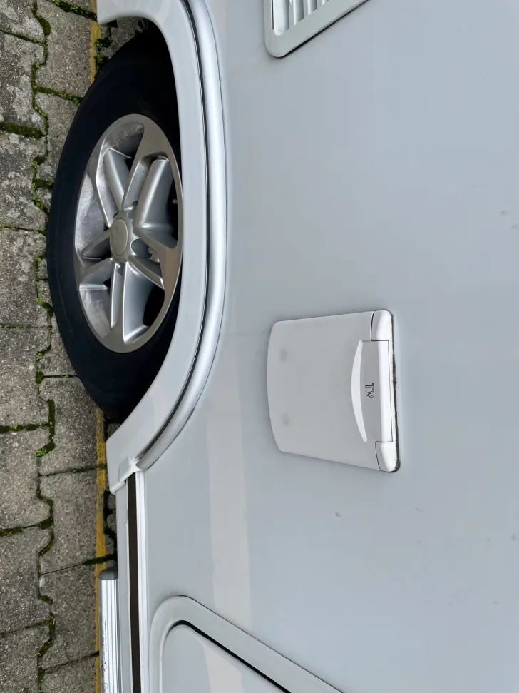 Fahrzeugbild Hymer Eriba Nova GL 495 "60 Edition" #4