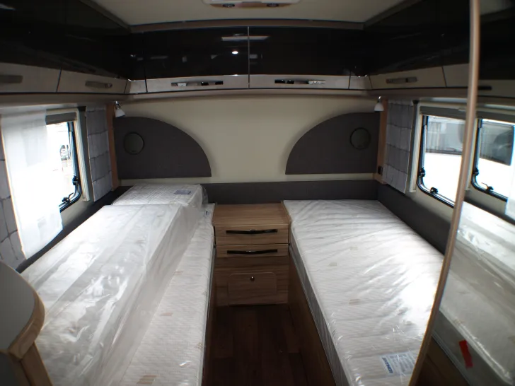 Fahrzeugbild Hymer Eriba Nova GL 495 "60 Edition" #17