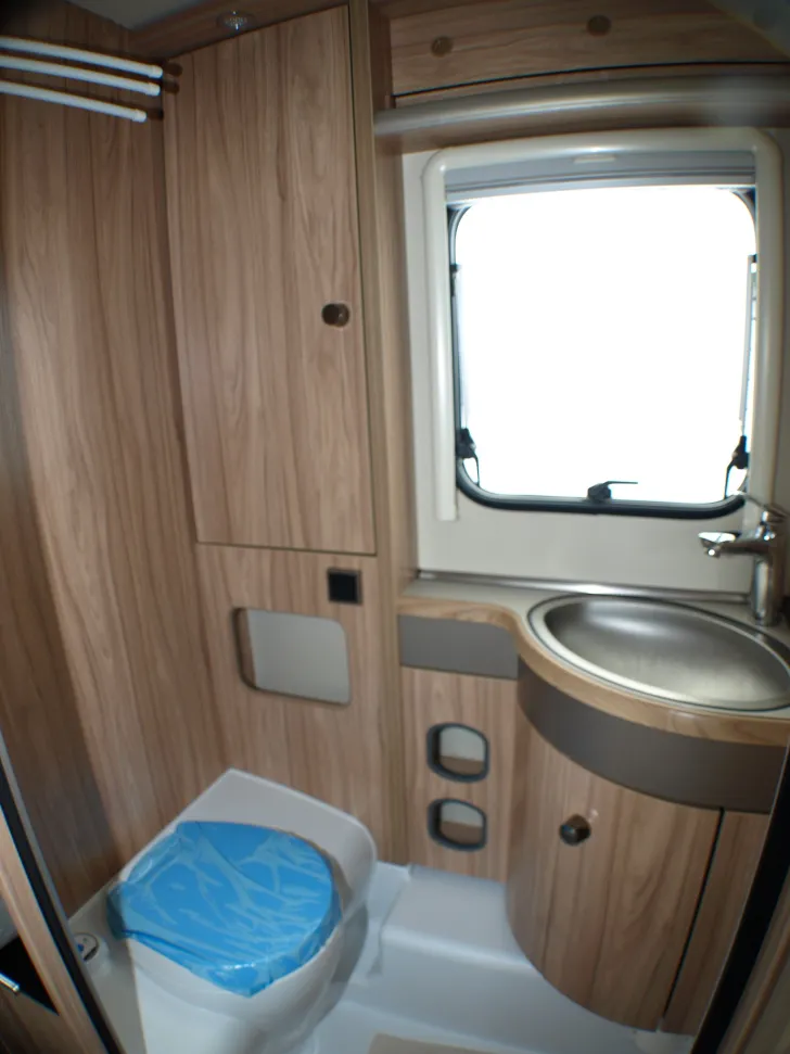 Fahrzeugbild Hymer Eriba Nova GL 495 "60 Edition" #19