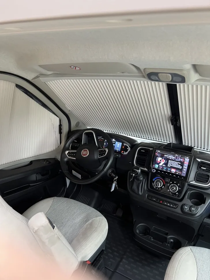 Fahrzeugbild Carado Camper Van CVE 600 Ex Mietfahrzeug #28