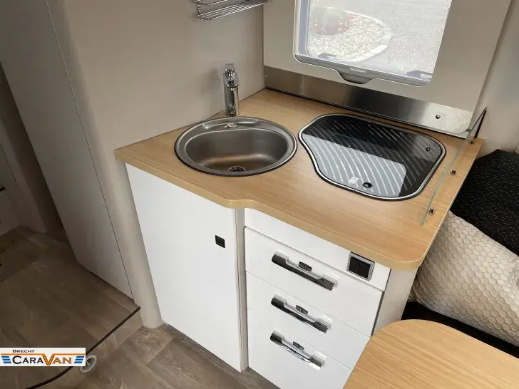 Fahrzeugbild Hymer Tramp S 685 Hubbett elektr./Klima Dach #10