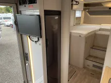 Fahrzeugbild Hymer Tramp S 685 Hubbett elektr./Klima Dach #13