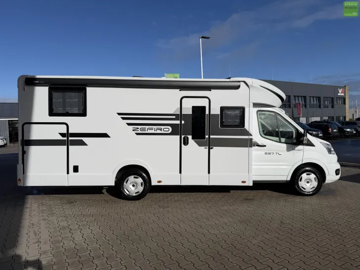 Fahrzeugbild Roller Team Zefiro 287 TL 400W Solar 2xLithium Heavy 2026 #3