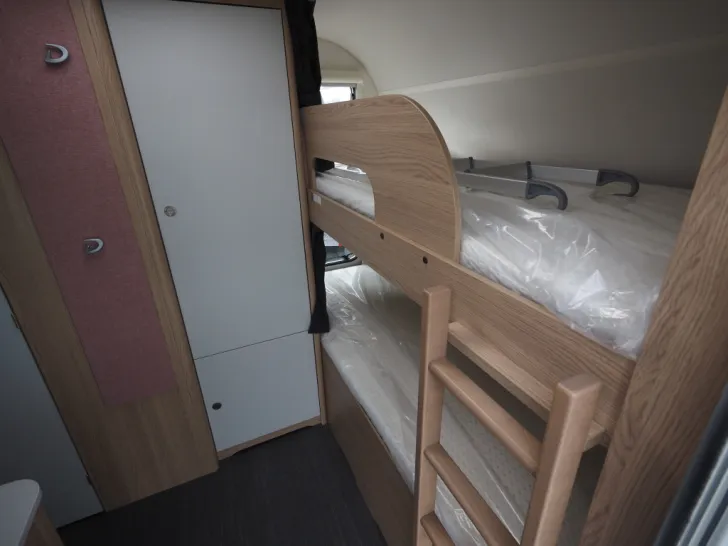 Fahrzeugbild Dethleffs AeroUp 460 KR, 34.102,-€ Listenpreis ! #8