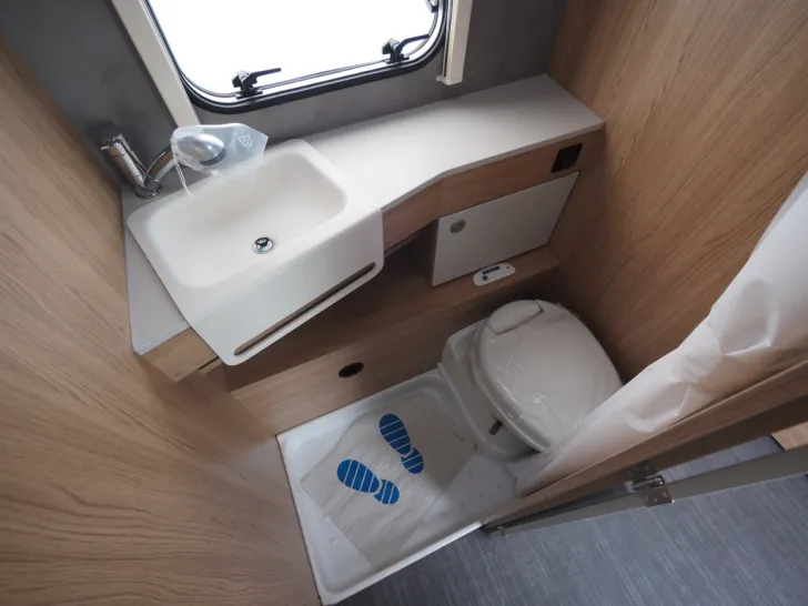 Fahrzeugbild Dethleffs AeroUp 460 KR, 34.102,-€ Listenpreis ! #15