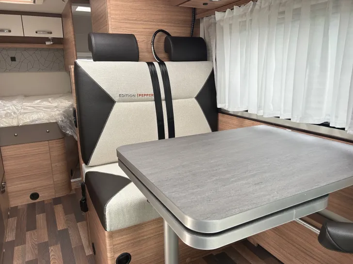 Fahrzeugbild Weinsberg CaraCompact 600 MF EDITION [PEPPER] #12