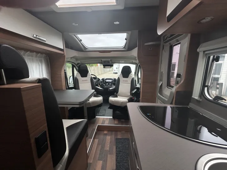 Fahrzeugbild Weinsberg CaraCompact 600 MF EDITION [PEPPER] #20