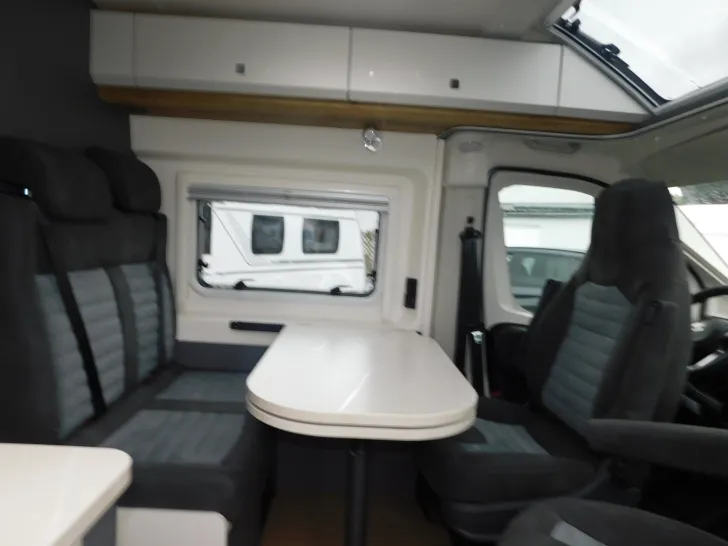 Fahrzeugbild Hobby PRESTIGE Van 640 ET First Edition #5