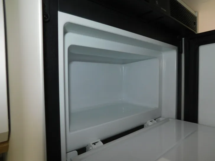 Fahrzeugbild Hobby PRESTIGE Van 640 ET First Edition #23