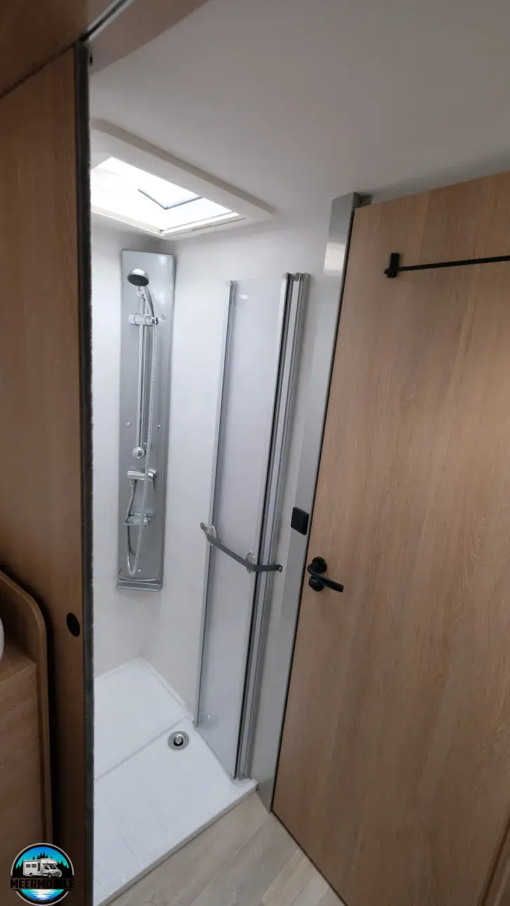 Fahrzeugbild Mooveo INT 74EB 180 PS Automatik #10