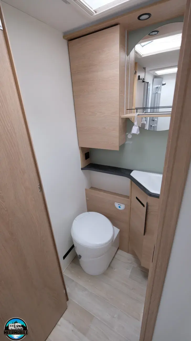 Fahrzeugbild Mooveo INT 74EB 180 PS Automatik #11