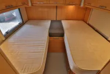 Fahrzeugbild Freetec 708 TI / Einzelbetten / Klima / Garage #13