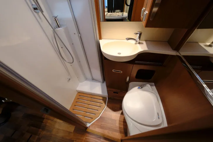 Fahrzeugbild Hymer B 534 / Hubbett+ Rundsitzgruppe - TOP #12